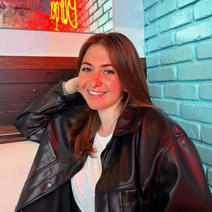 Atara Sragow Headshot_opt